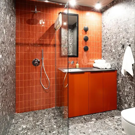 Komfortowy Orange W * שצ'קלארסקה פוראובה